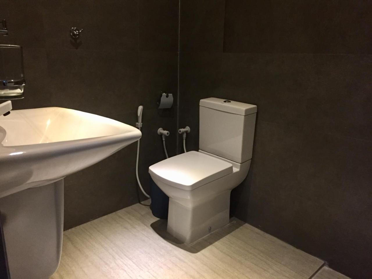Thisara Guest House Полоннарува Номер фото